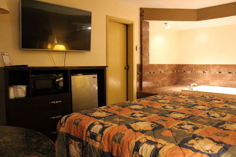 American Inn And Suites Countryside Exterior foto