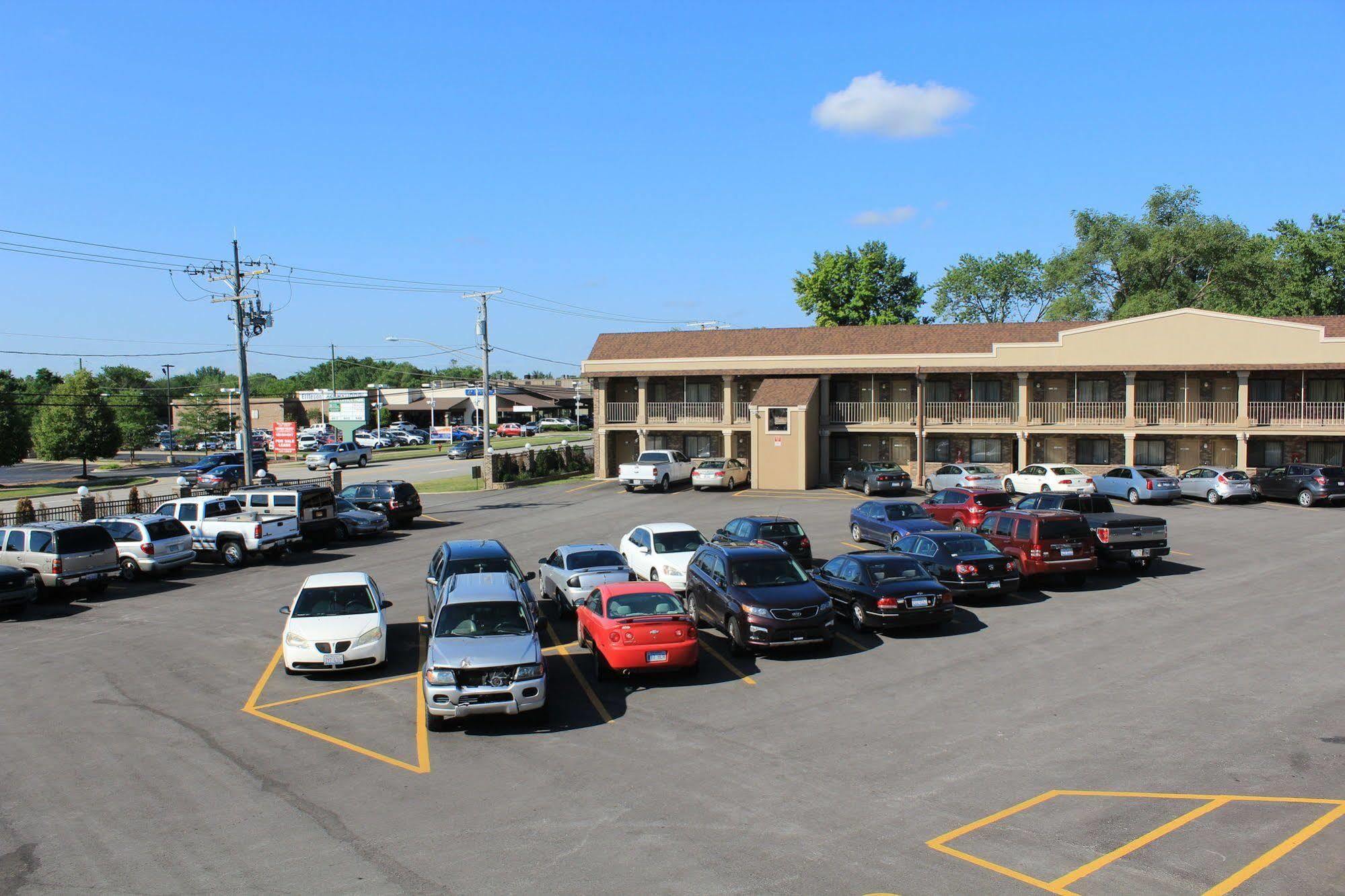 American Inn And Suites Countryside Exterior foto